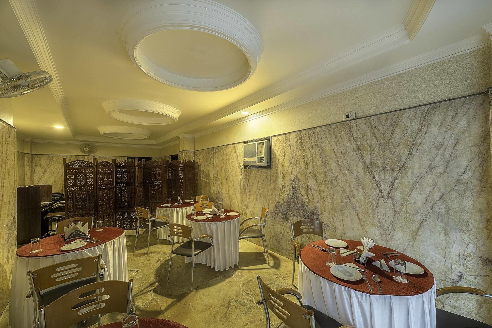 Hotel Treebo Trend Singh Sons Karol Bagh Neu-Delhi Exterior foto