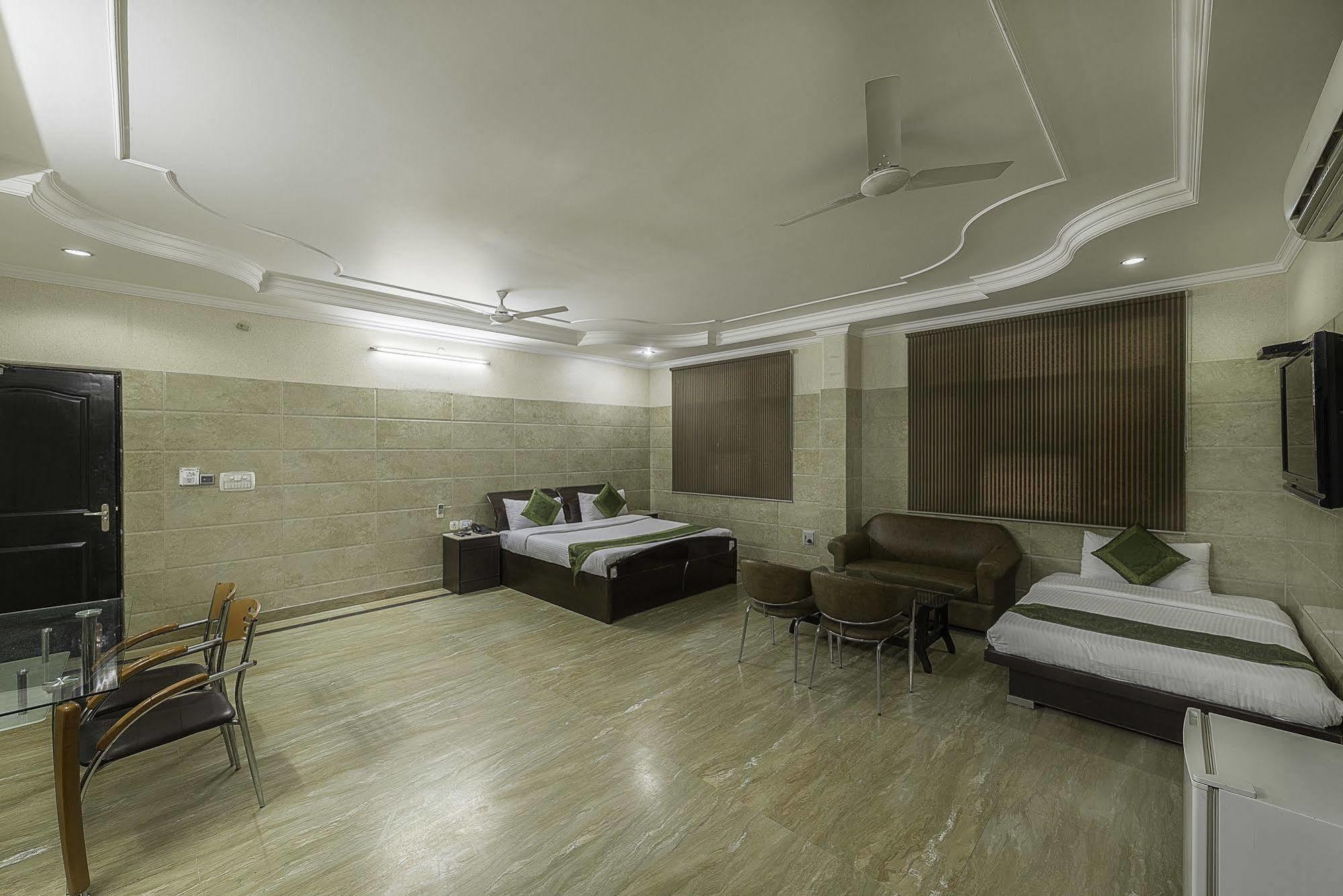 Hotel Treebo Trend Singh Sons Karol Bagh Neu-Delhi Exterior foto