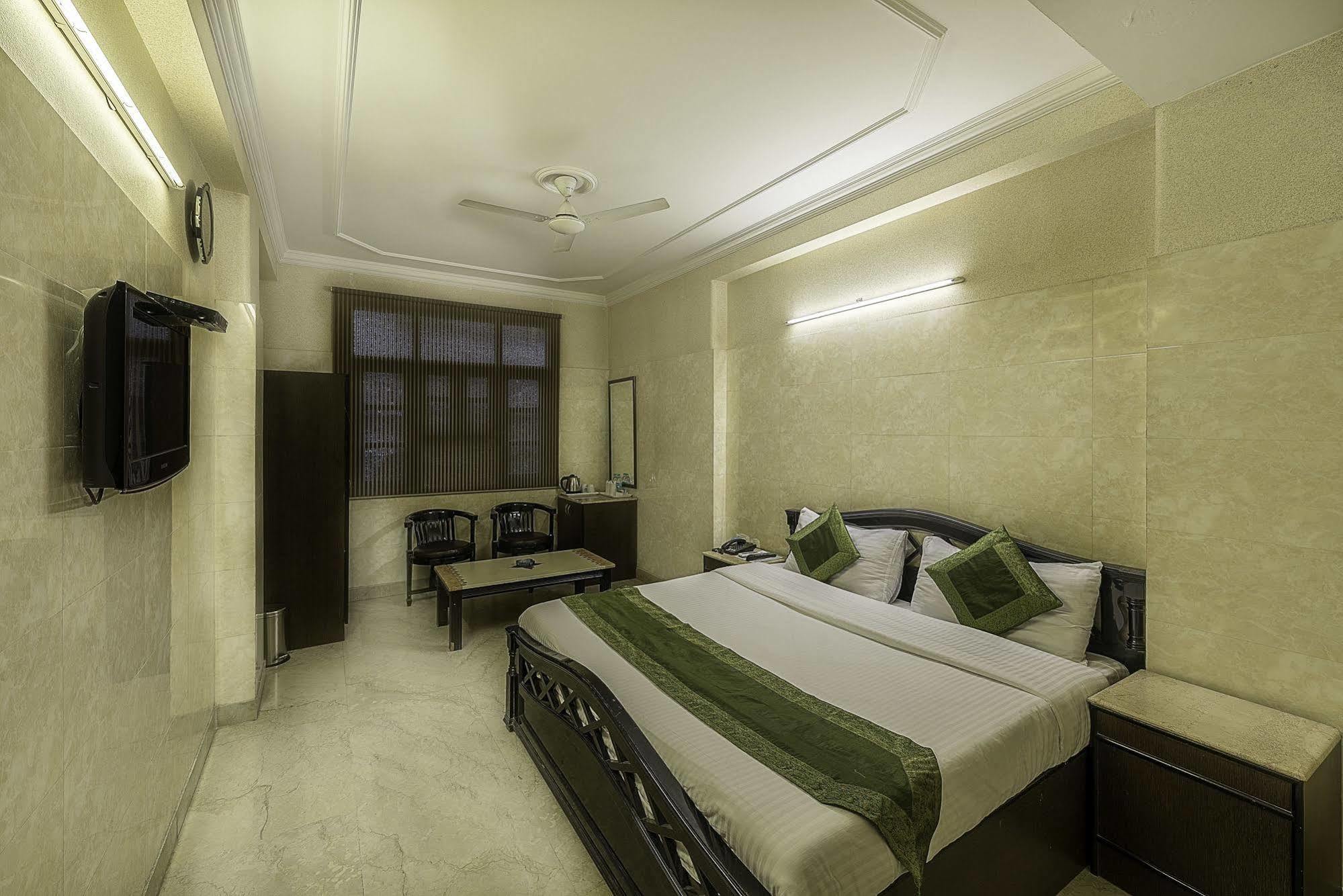 Hotel Treebo Trend Singh Sons Karol Bagh Neu-Delhi Exterior foto