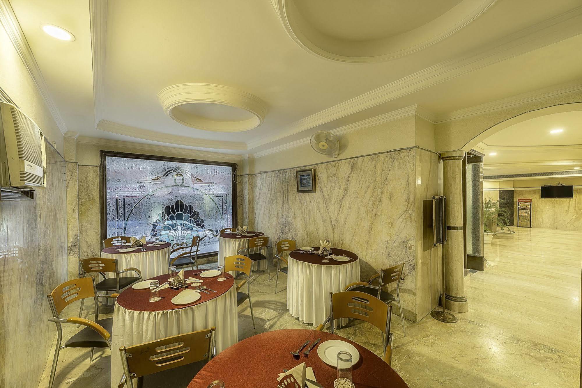 Hotel Treebo Trend Singh Sons Karol Bagh Neu-Delhi Exterior foto